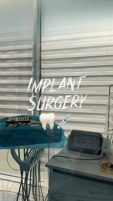 Klinikte implant cerrahisi için hazırlanan tedavi alanı